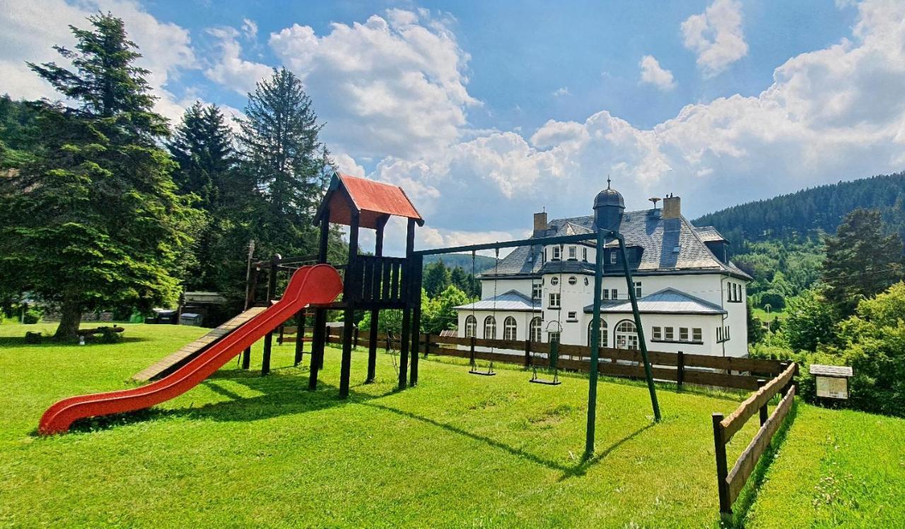 Waldhotel Feldbachtal Neuhaus am Rennweg Exterior foto